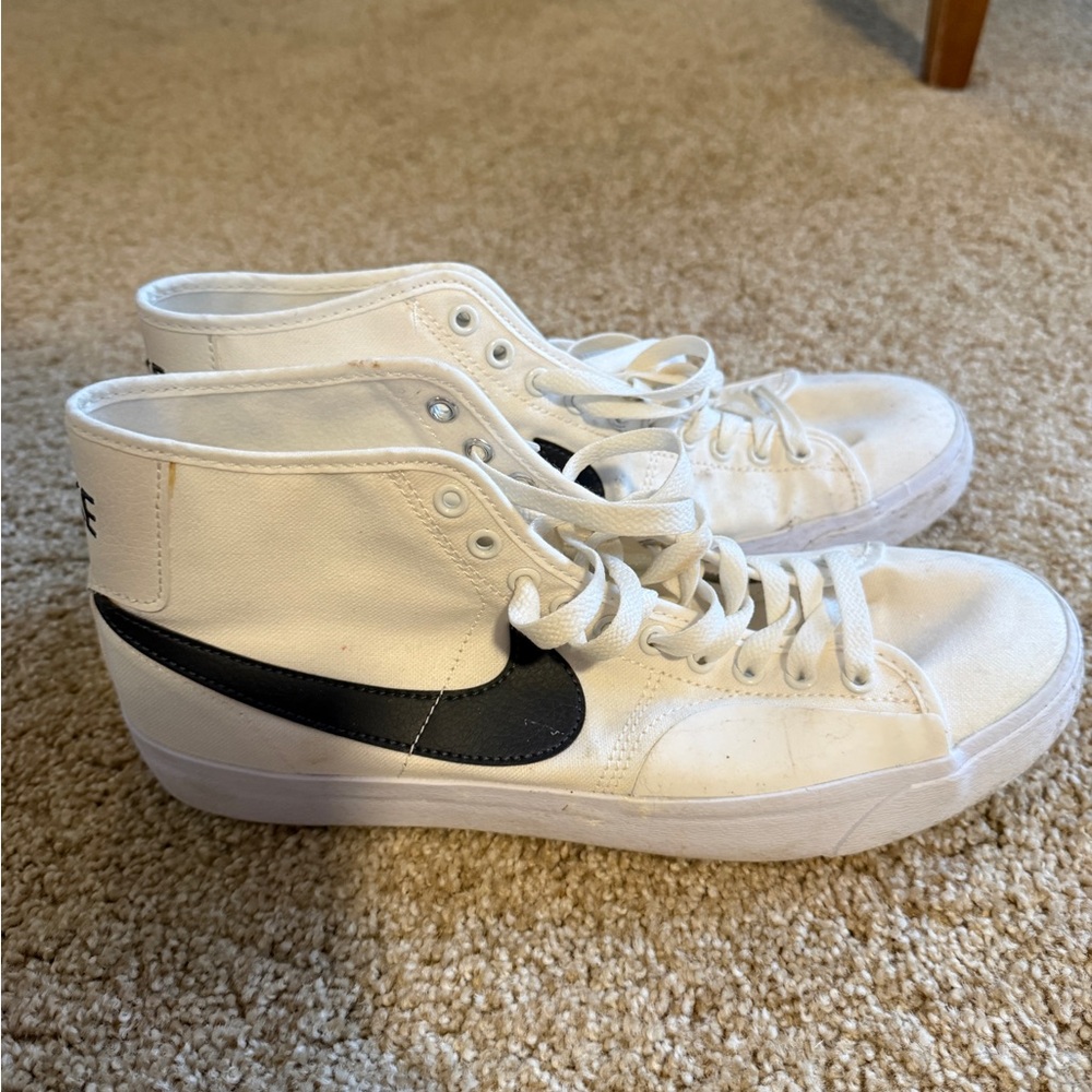 2021 Nike SB Blazer Court White Shoes US 9